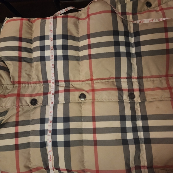 Burberry reversible puffer vest w/hood XXL - Picture 14 of 14